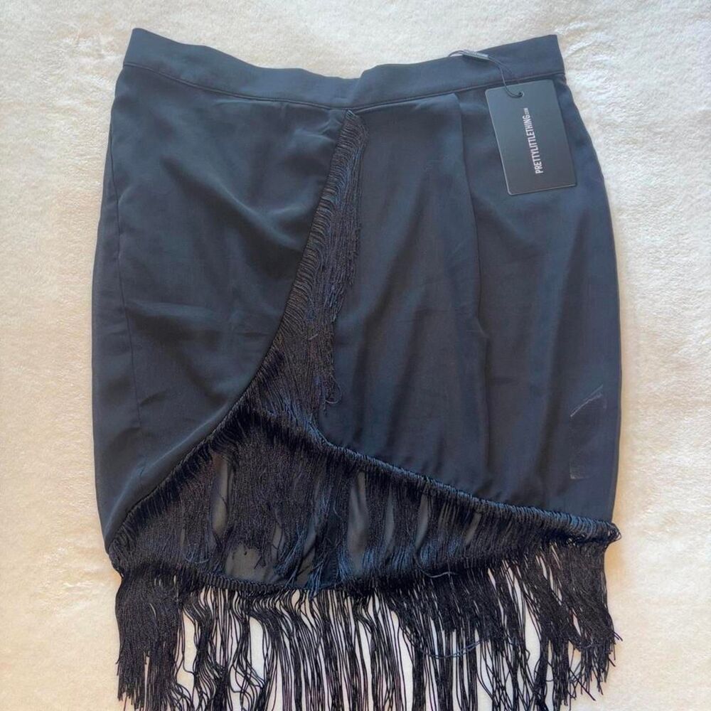 Prettylittlething Women's Black Skirt